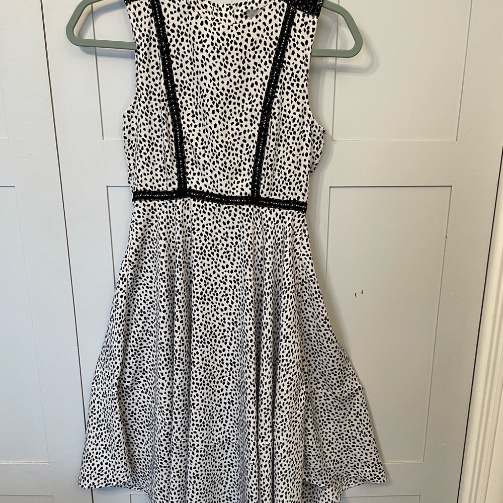 H&M Monochrome Patterned Top